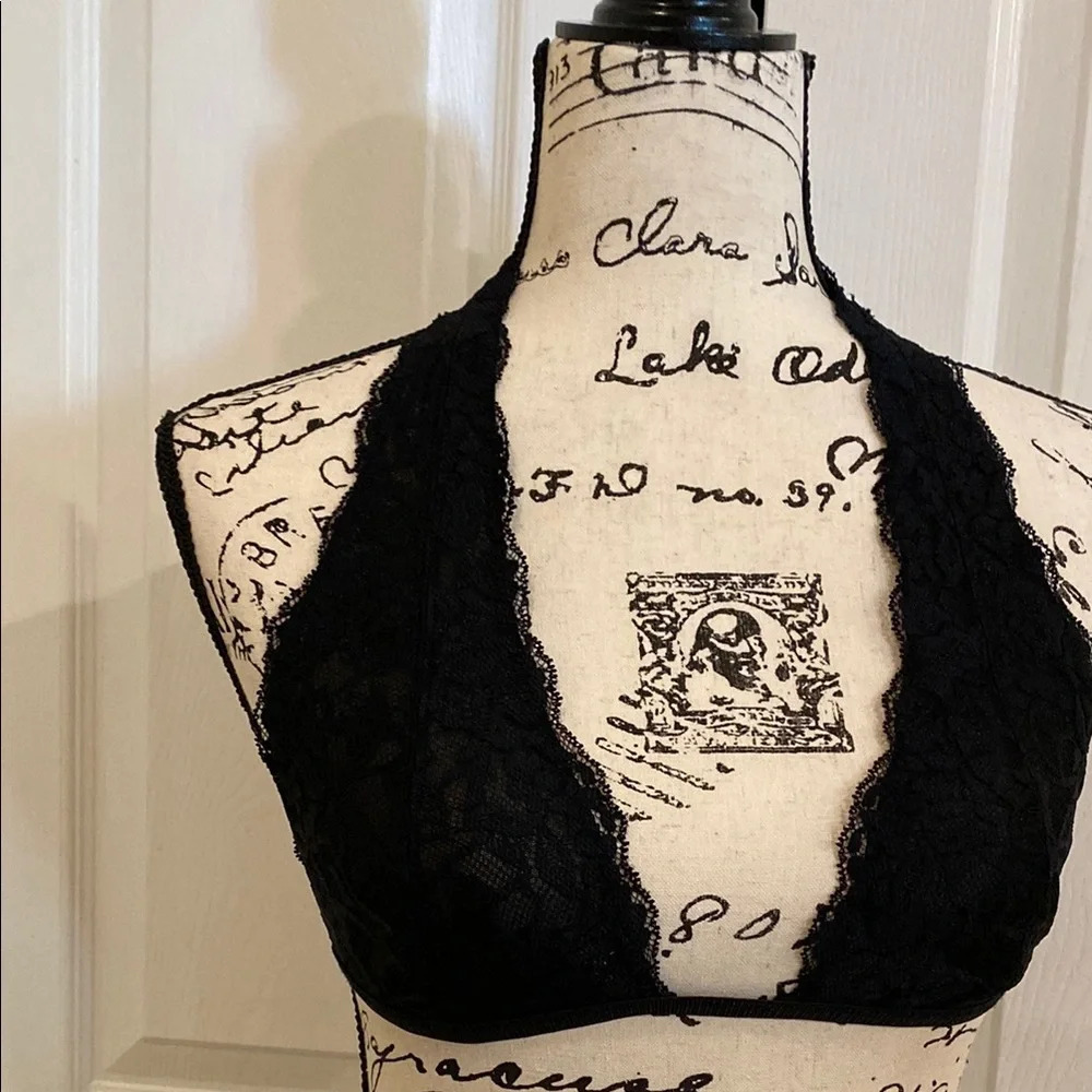 Free People NWOT Elegant Black Lace T-Back Halter Bra Size Medium - Picture 4 of 9